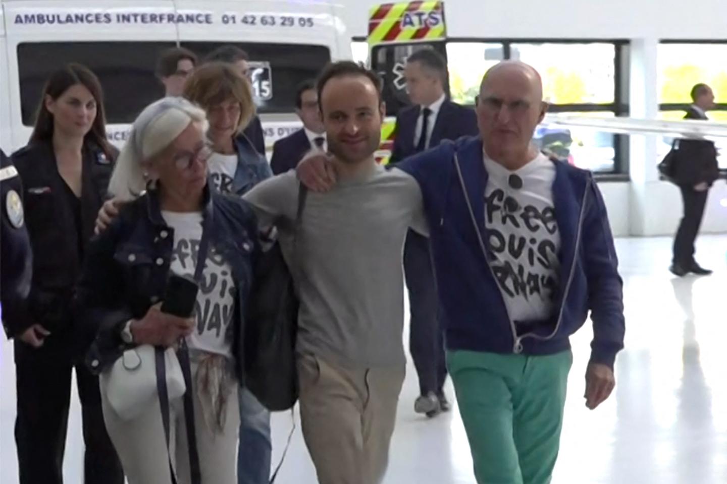 French citizen Louis Arnaud, held in Iran since 2022, arrives back in Paris