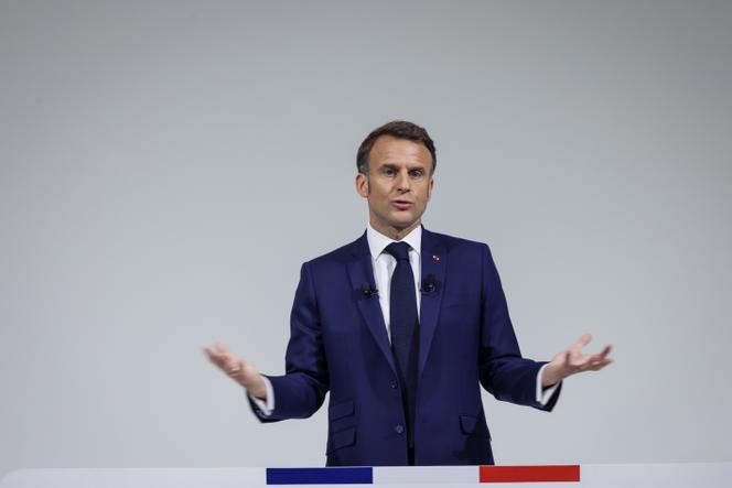 Emmanuel Macron, lors de sa conférence de presse, à Paris, mercredi 12 juin 2024.