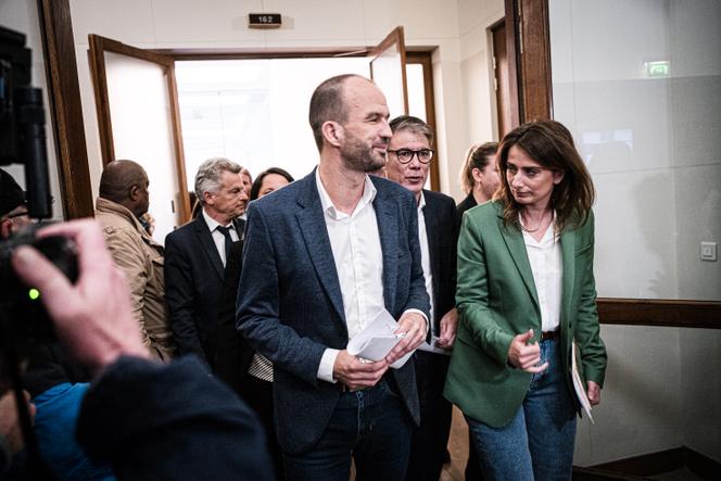 Fabien Roussel, Manuel Bompard, Olivier Faure e Marine Tondelier durante conferência de imprensa do NFP na Maison de la Chimie, em Paris, 14 de junho de 2024.