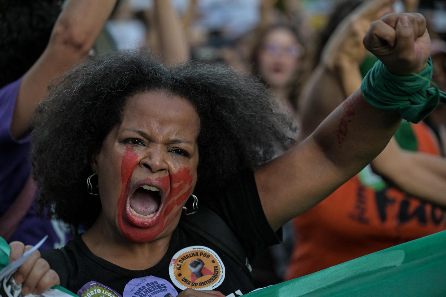 In Brazil, women protest against bill equating late abortions with homicide