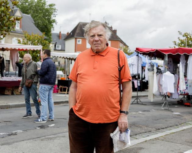 Jérôme Delamare, retraité, au marché de Gisors (Eure), le 14 juin 2024. « Cela fait des années que je vote pour le Rassemblement national. La raison ? L’immigration. Pour moi, Marine Le Pen et Jordan Bardella se complètent, même si j’ai tendance à penser que 28 ans, c’est peut-être un peu jeune pour être premier ministre. »