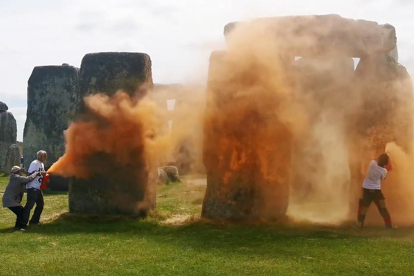 Stonehenge monument sprayed orange in UK climate protest