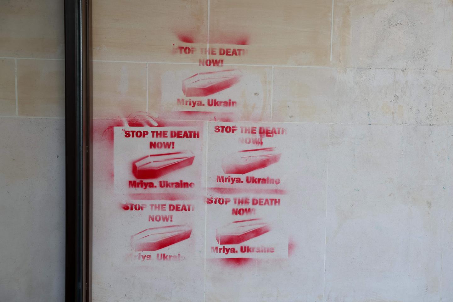 France: Two Moldovans charged over coffin graffiti in Paris
