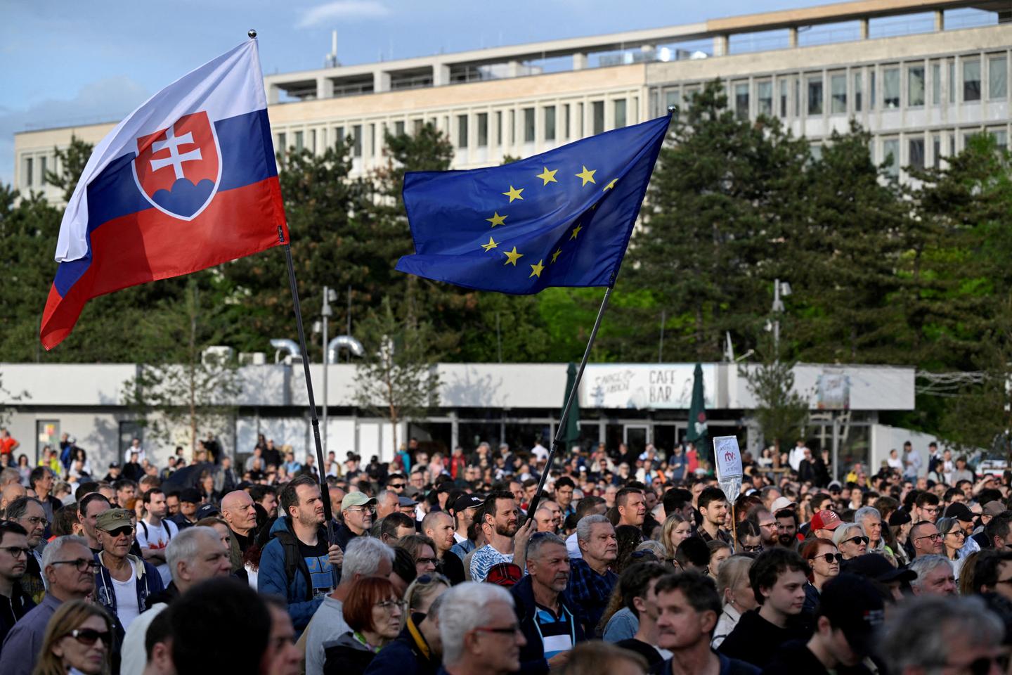 Slovakia’s parliament backs a contentious plan to overhaul the country's public broadcasting