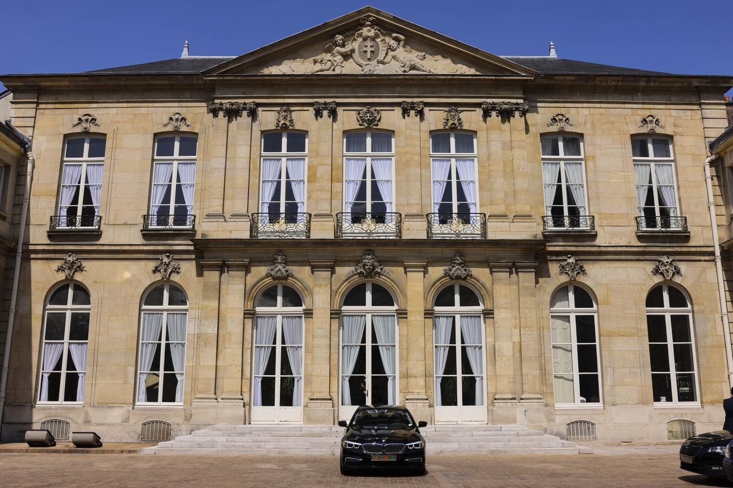 #metoo des armées : un sergent-chef coupable de harcèlement sexuel condamné à deux ans de prison avec sursis