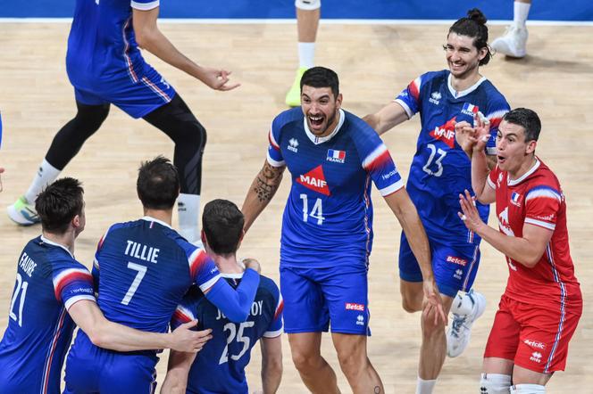 Reprezentacja Francji w siatkówce w Manili podczas Ligi Narodów 2024.