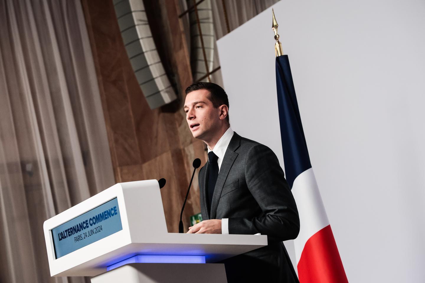 Législatives 2024 : le rn multiplie les emprunts à emmanuel macron dans son programme économique