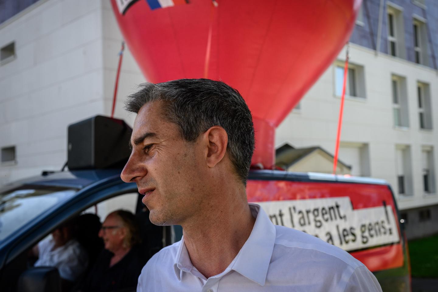 French elections: LFI dissenter François Ruffin narrowly re-elected