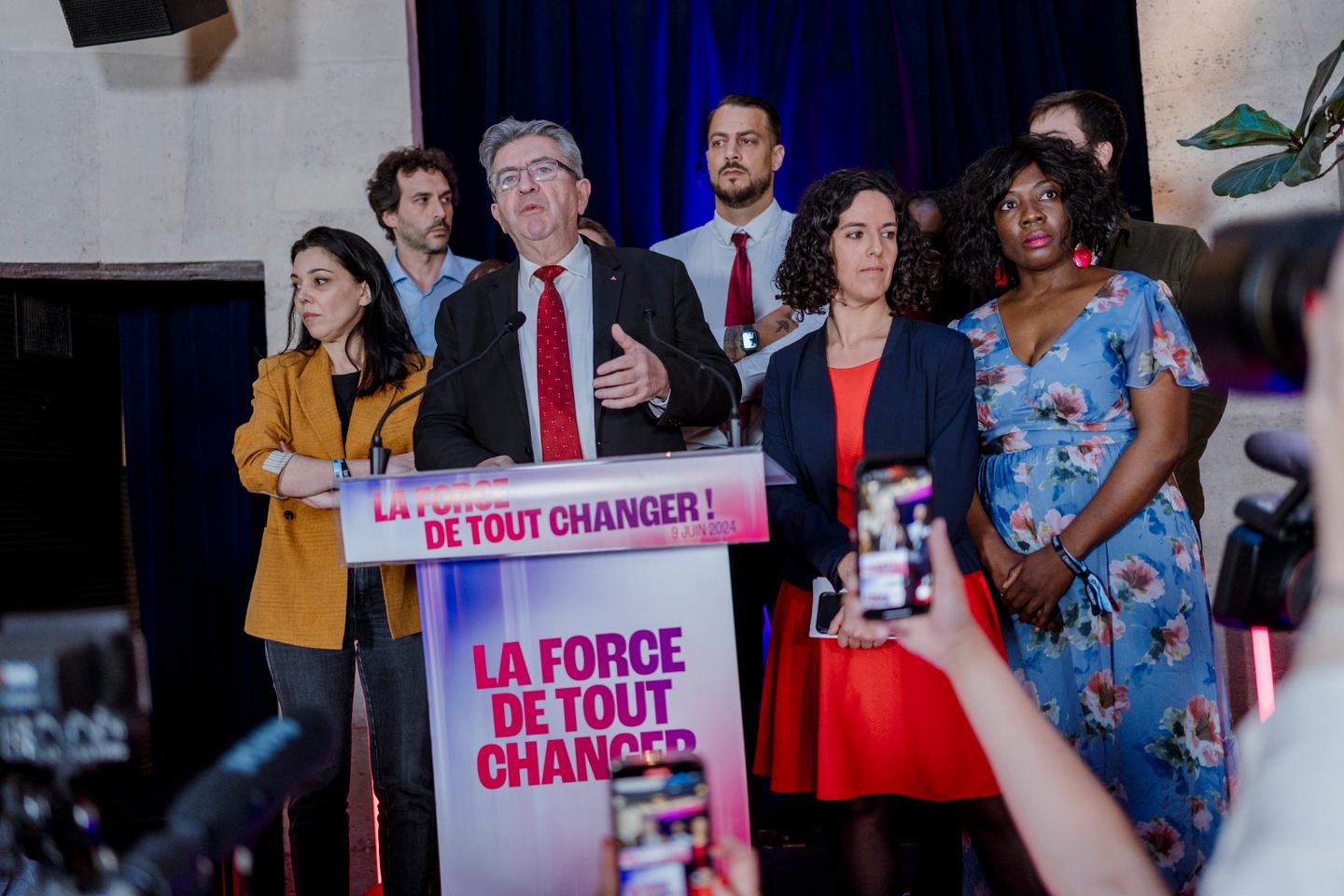 'Emmanuel Macron and Jean-Luc Mélenchon are scarecrows in their respective camps'