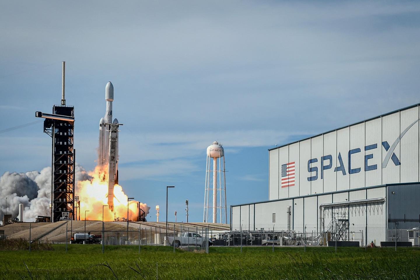 米国では太陽嵐をより正確に予測するための衛星が打ち上げられた