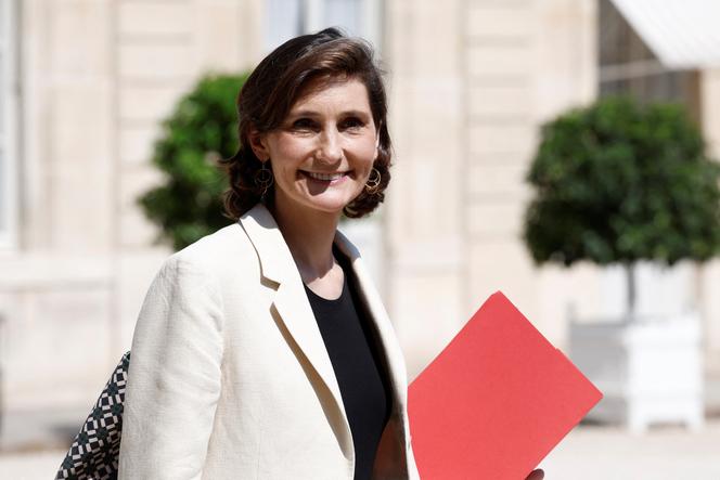 Amélie Oudéa-Castera, então ministra de Esportes e Jogos Olímpicos e Paraolímpicos em Paris 2024, deixou o Elysée, em 26 de junho de 2024.
