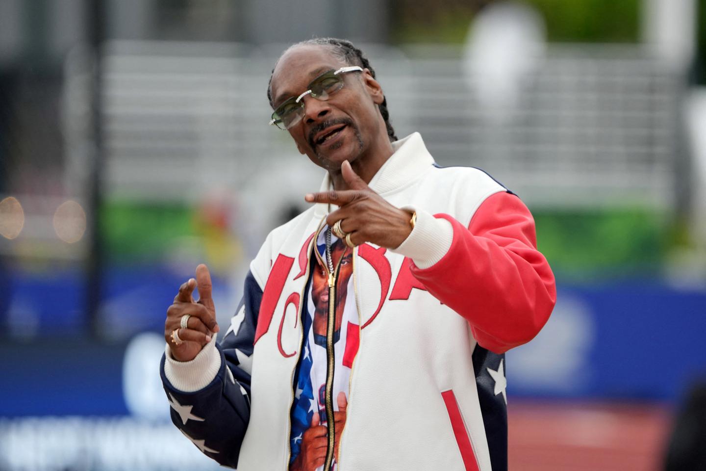 JO 2024 : le rappeur américain Snoop Dogg portera la flamme olympique ...