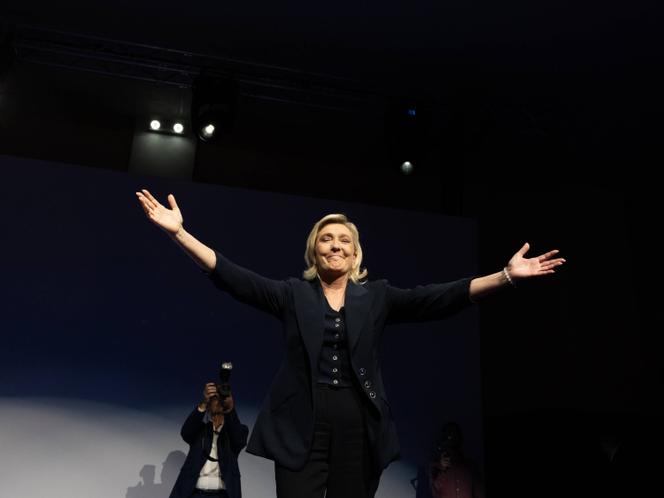 Putin's Russia backs far-right Rassemblement National | WN24 1 Marine le Pen in the Salle de l'Abbaye, Hénin-Beaumont, Pas-de-Calais, June 30, 2024.