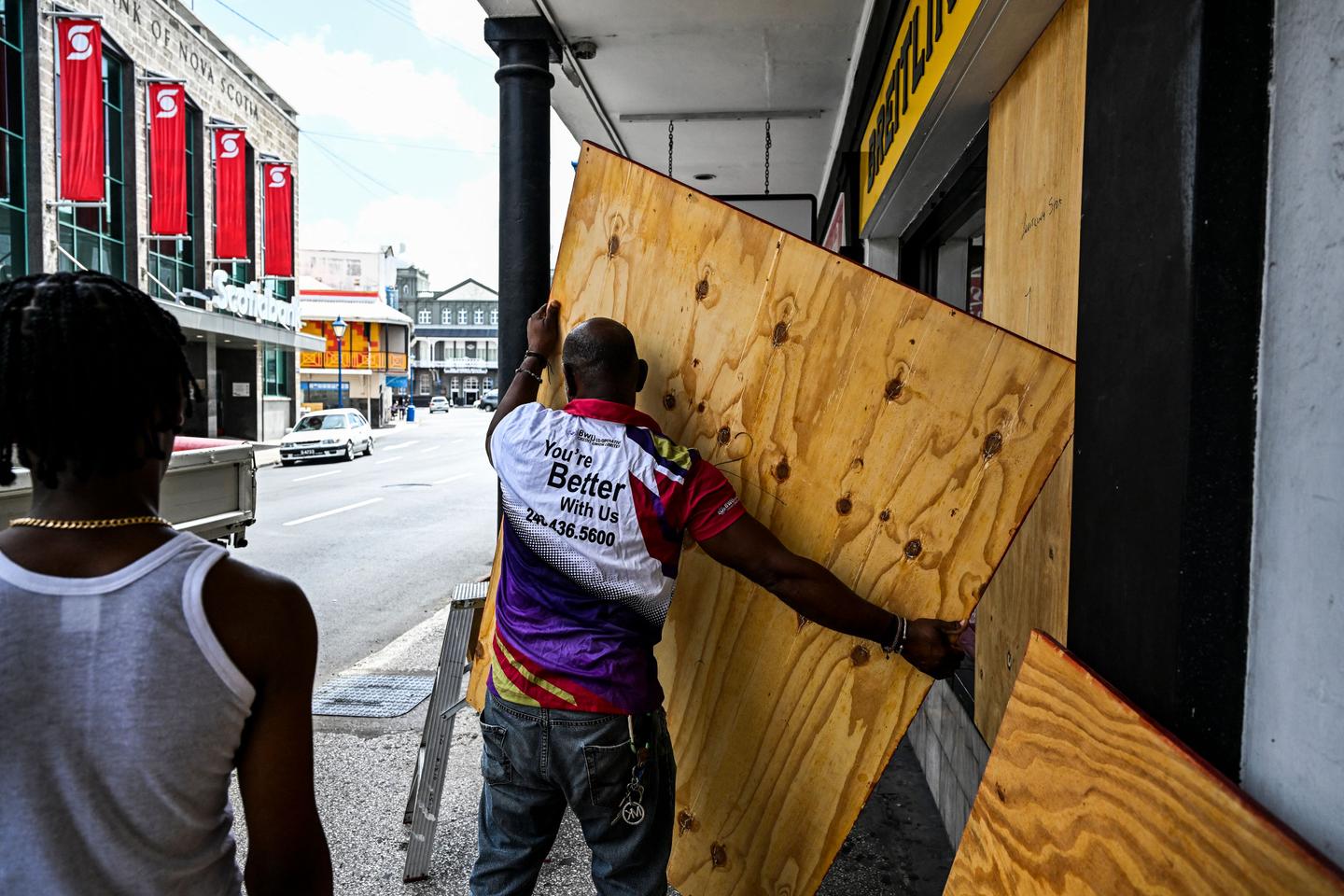 Caribbean countries brace for powerful Hurricane Beryl