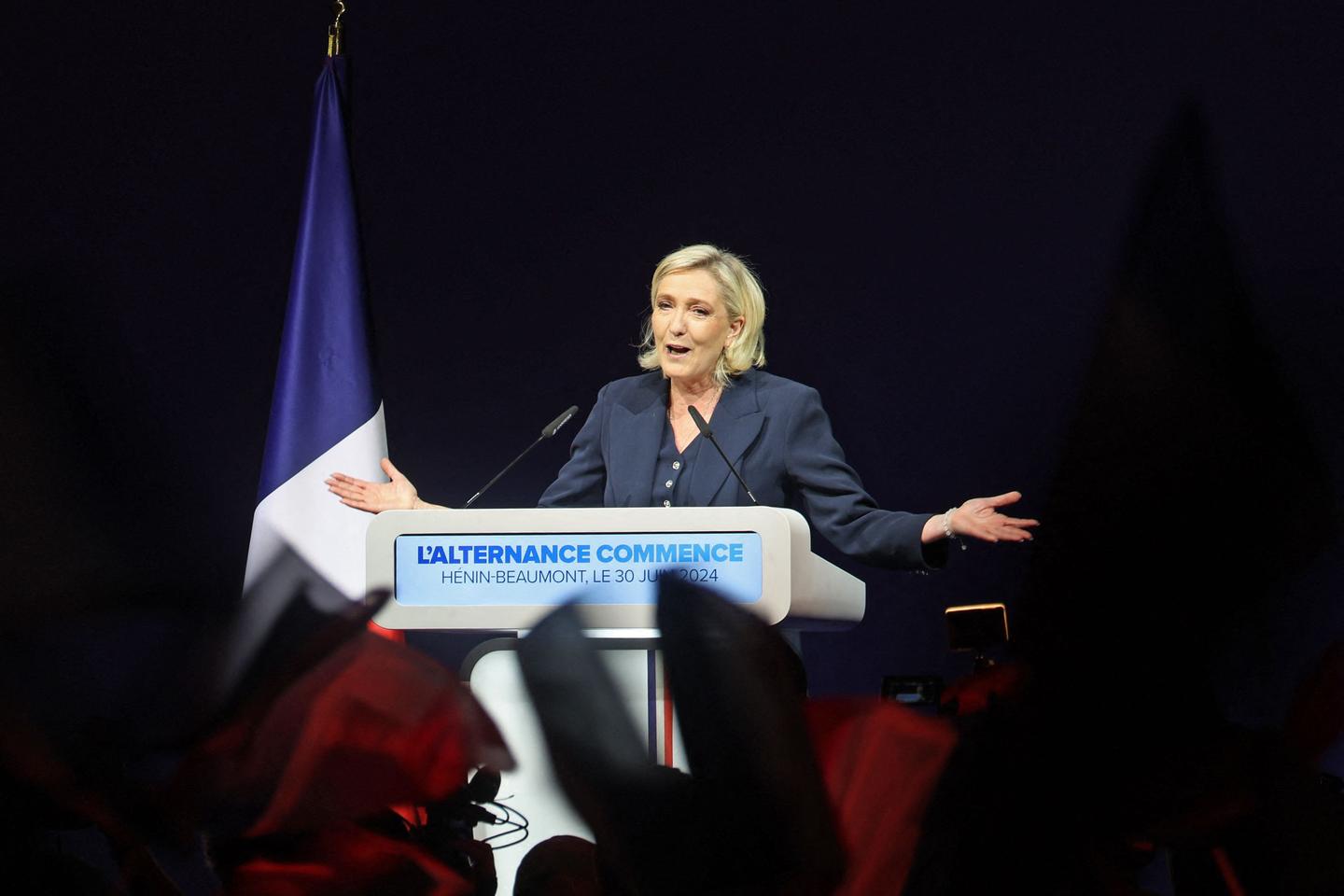Far right surges in first round, left comes second ahead of Macron’s camp – Technologist