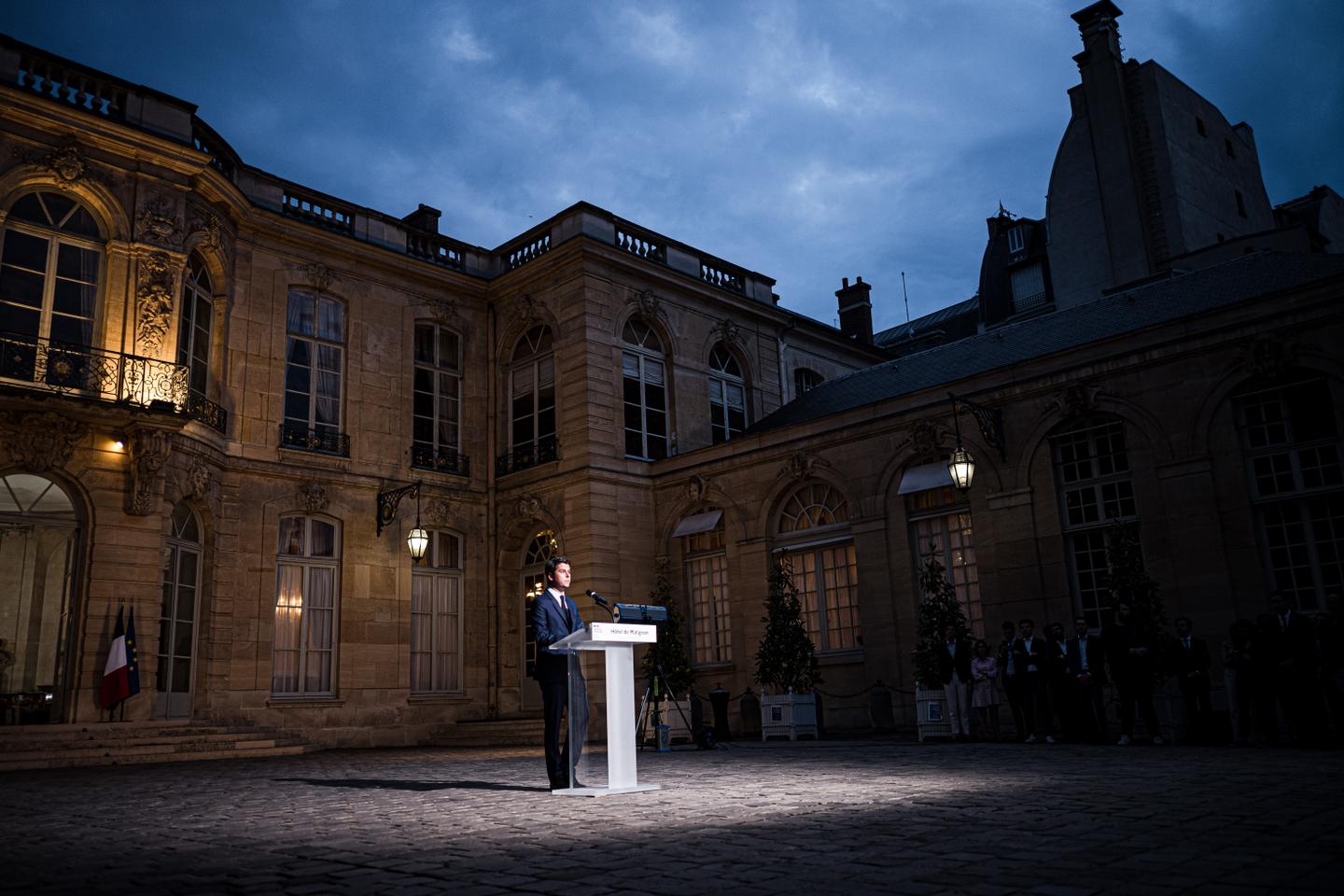 Macron's coalition split over how to block far right
