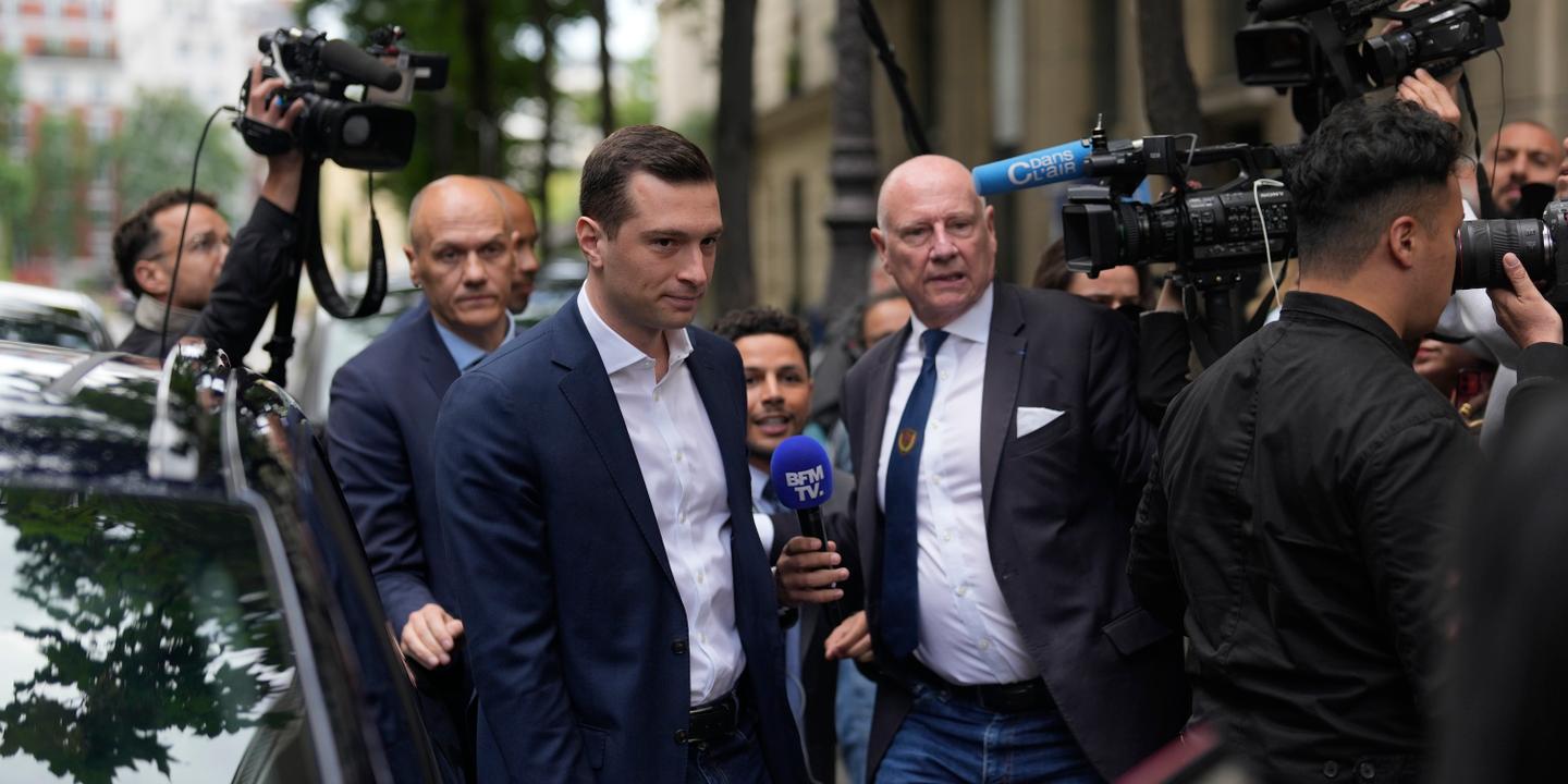 Jordan Bardella appelle Jean-Luc Mélenchon à débattre, ce dernier se met en retrait et propose « Manuel Bompard, Mathilde Panot ou Clémence Guetté »