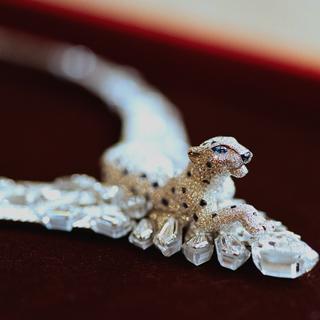 Chez Cartier la grace feline de la Panthere des glaces