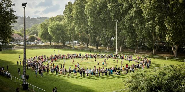 A Avignon, Boris Charmatz fait entrer le public dans la danse