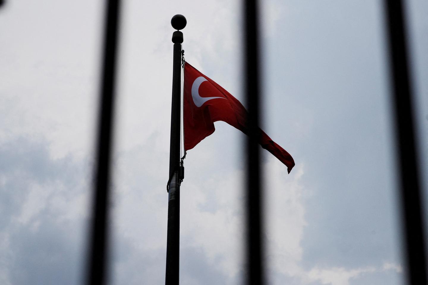 トゥルキエではシリア人コミュニティを標的にした暴動で474人が逮捕
