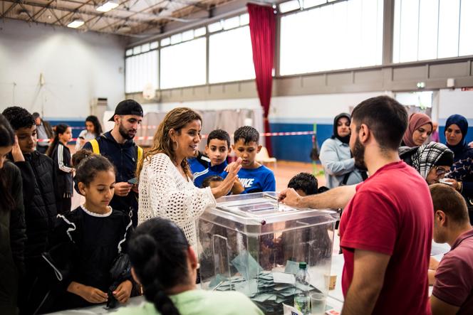 New generation of left-wing activists emerges against the far right | WN24 1 At the polling station in the Guillemer gymnasium in Strasbourg's Neuhof neighborhood on June 30, 2024.