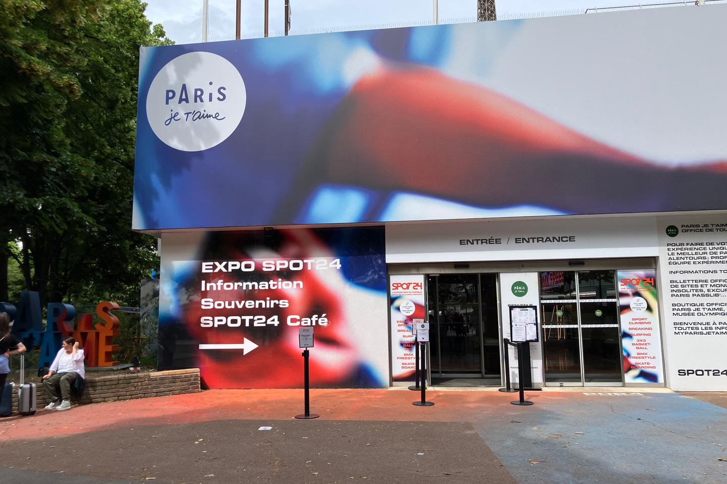 Two weeks ahead of the Olympics, the impossible-to-find Paris tourist office