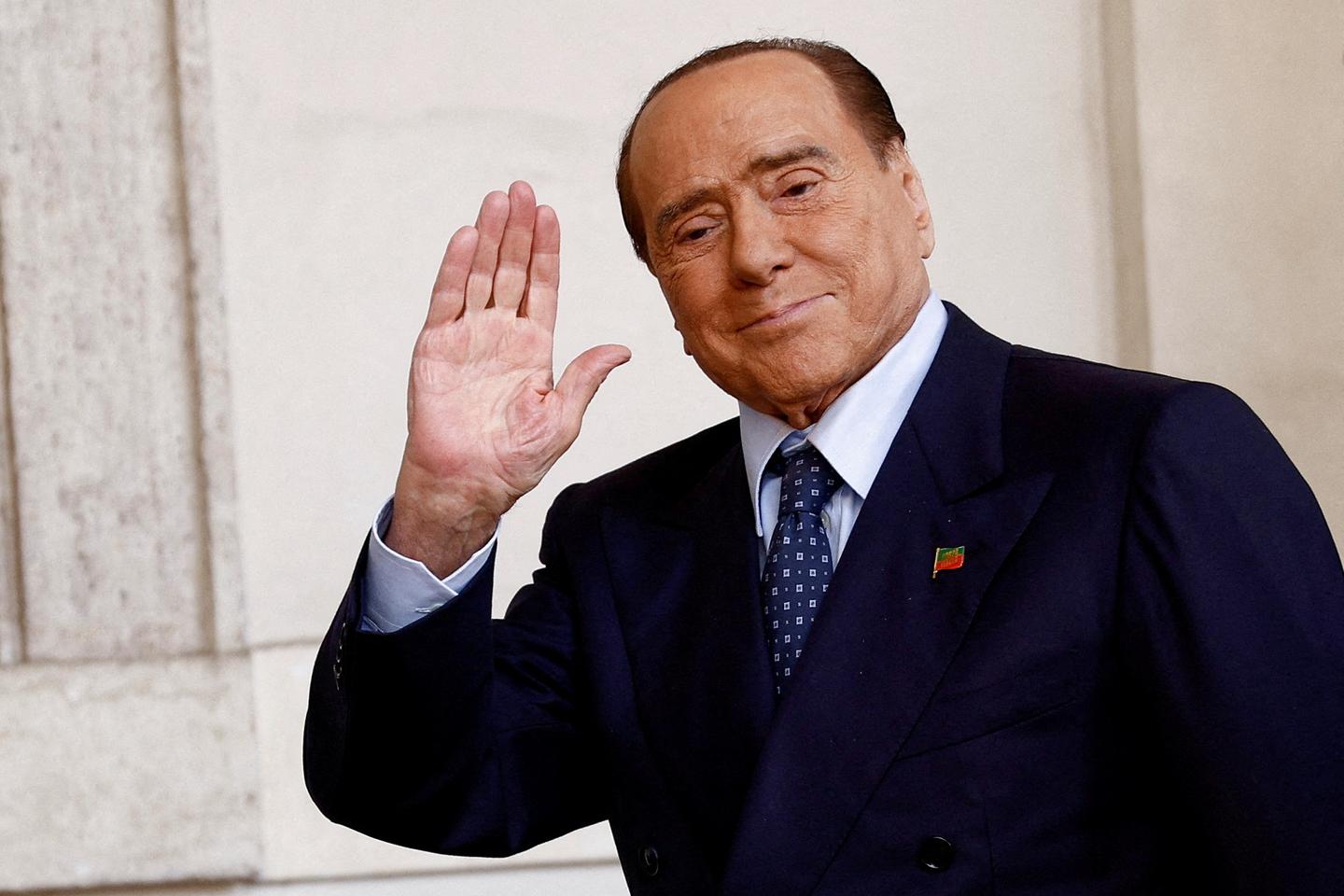 De luchthaven van Milaan is vernoemd naar Silvio Berlusconi, de controversiële voormalige Italiaanse premier en miljardair