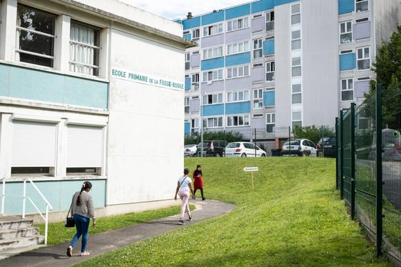 Le bureau de vote numéro 6 situé dans l’école primaire de la Fosse-rouge, à Sucy-en-Brie (Val-de-Marne).