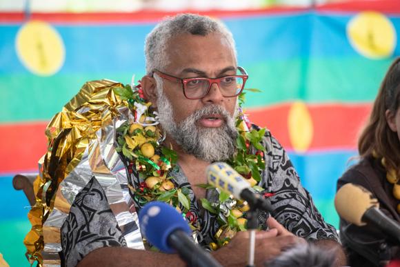 Emmanuel Tjibaou, lors d’une conférence de presse à Dumbéa (Nouvelle-Calédonie), le 3 juillet 2024.
