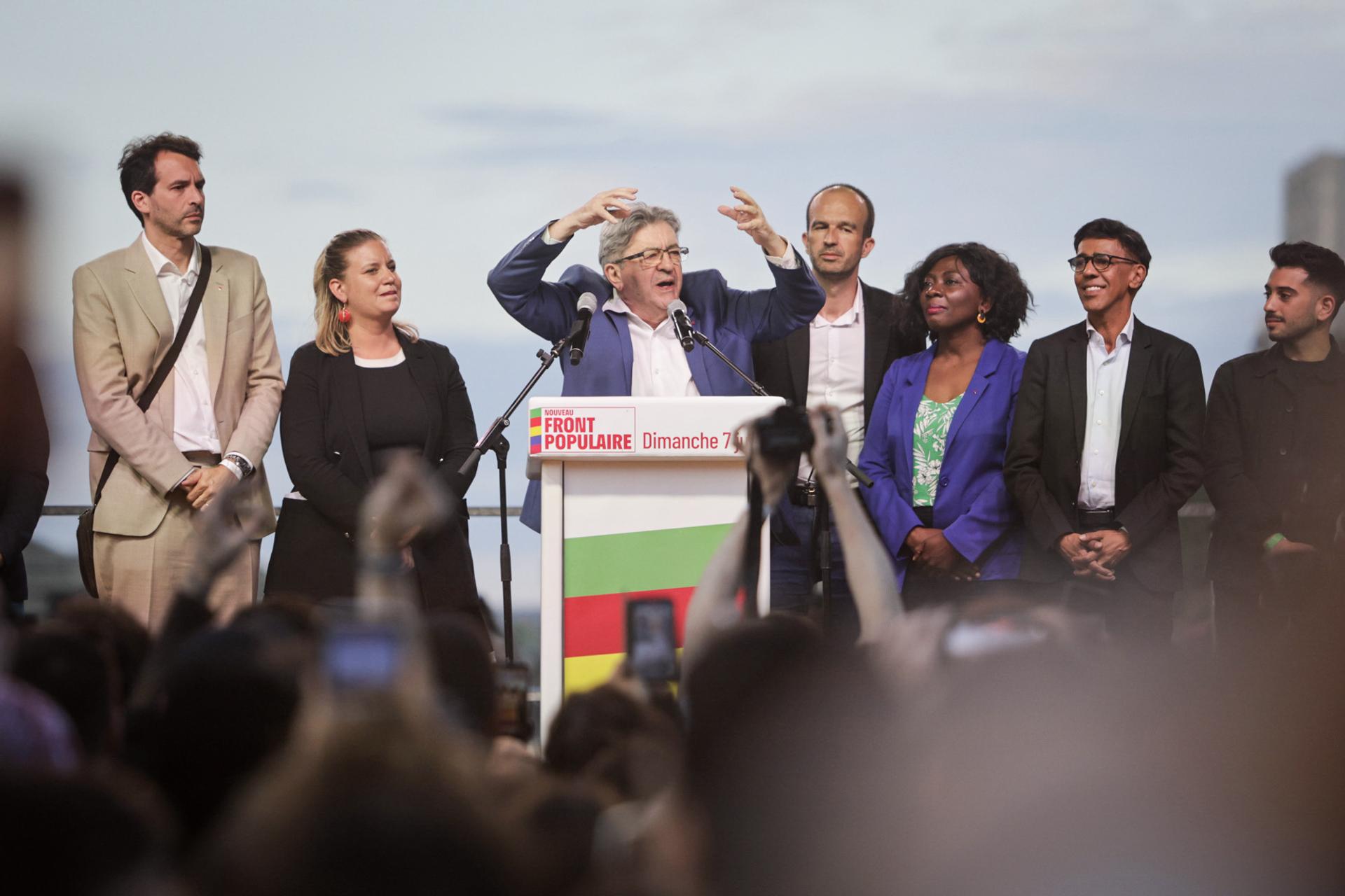 Prise de parole de l’« insoumis » Jean-Luc Mélenchon à la Rotonde Stalingrad, à Paris, le 7 juillet 2024.