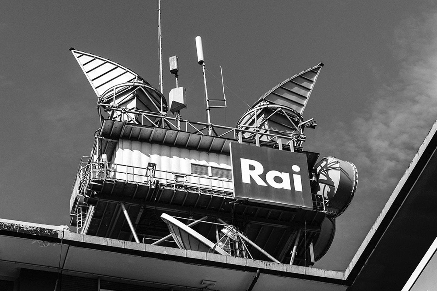 Giorgia Meloni's offensive against public broadcasting