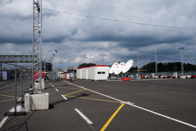 Three of the four giant dishes of the International Broadcasting Center at the Le Bourget Exhibition Center (Seine-Saint-Denis), on July 1, 2024.