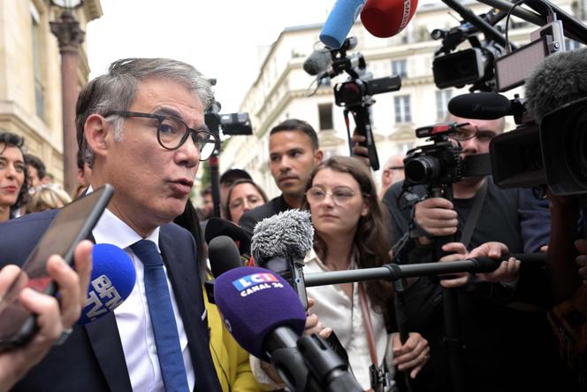 Le premier secrétaire du Parti socialiste, Olivier Faure, devant l’Assemblée nationale, à Paris le 9 juillet 2024. 