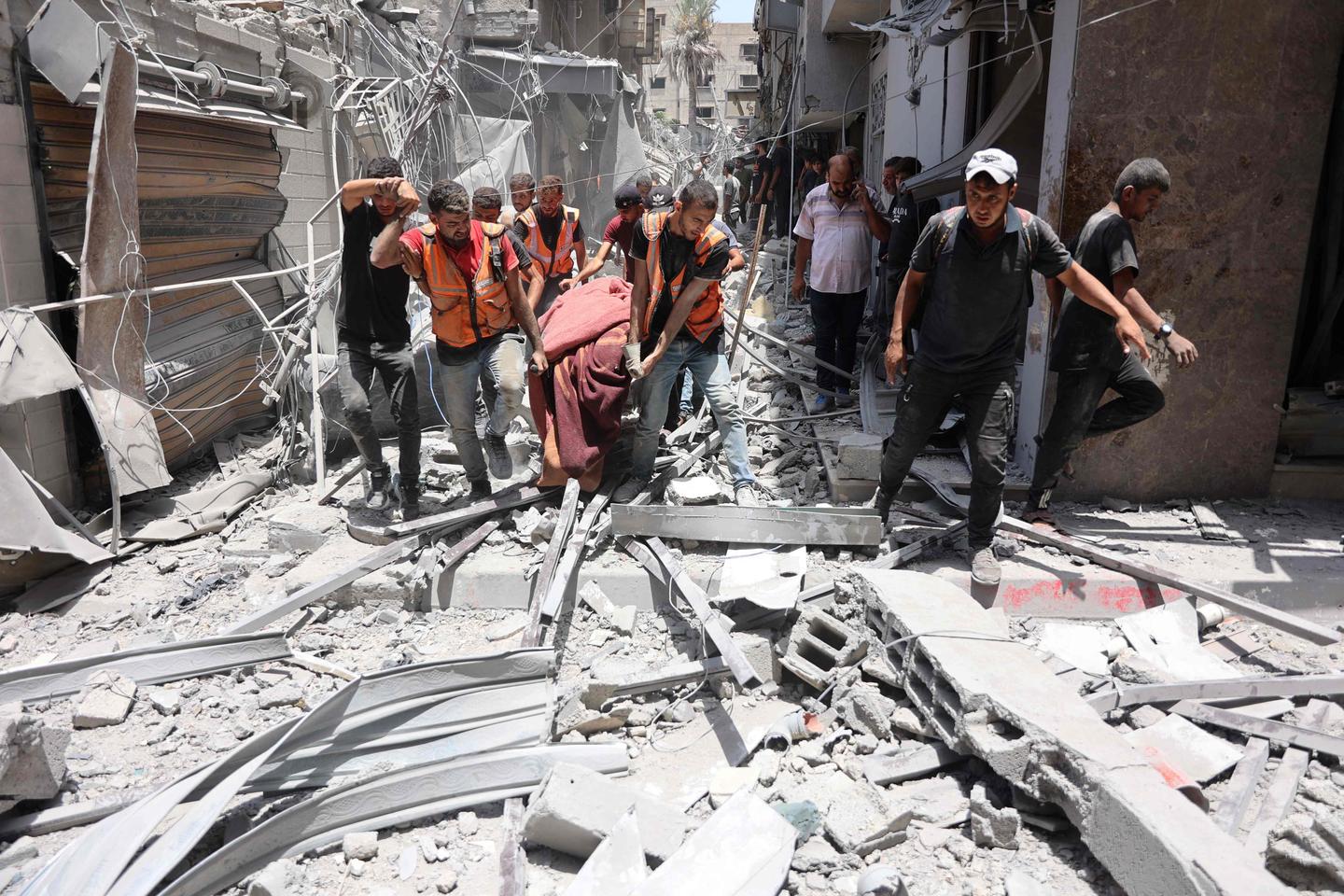 Israeli army drops leaflets calling on residents to evacuate Gaza