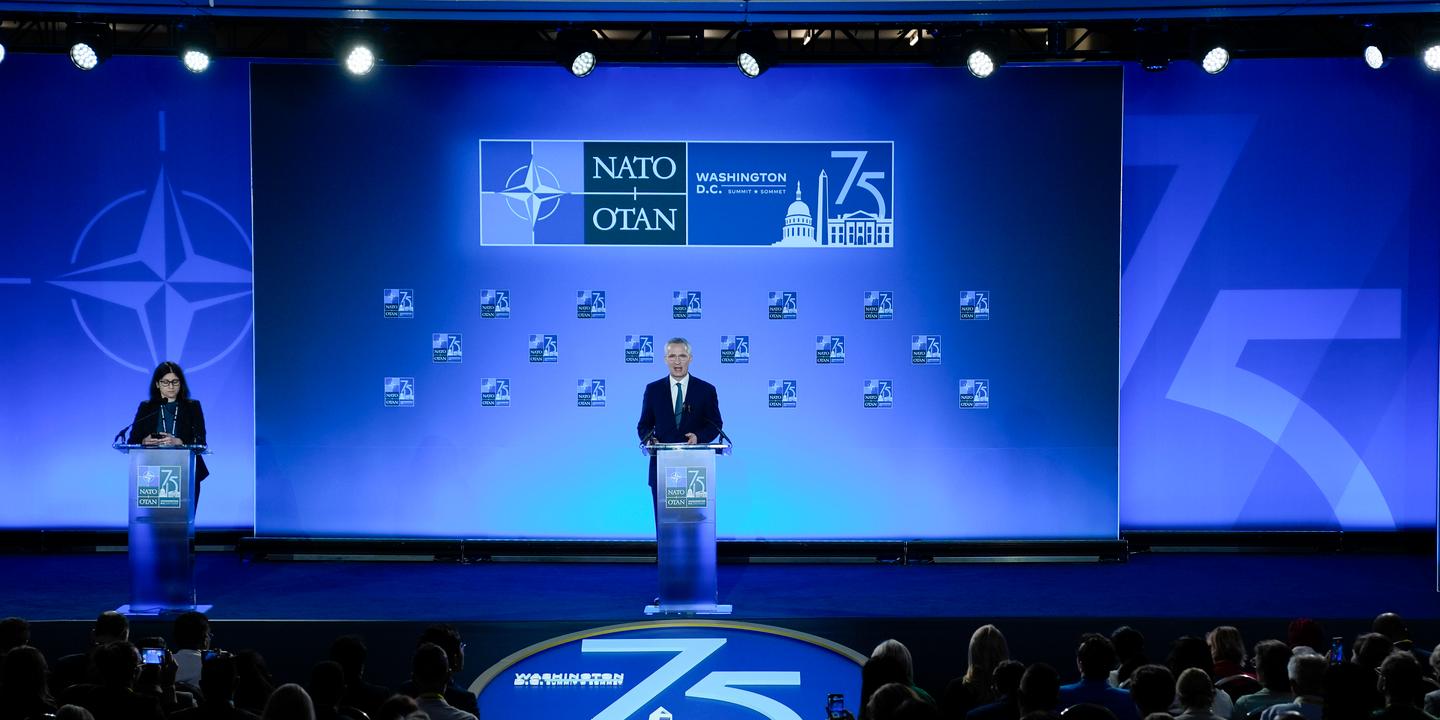 Chiny oskarżają NATO o „podżeganie do konfrontacji” po krytyce jej stosunków z Rosją