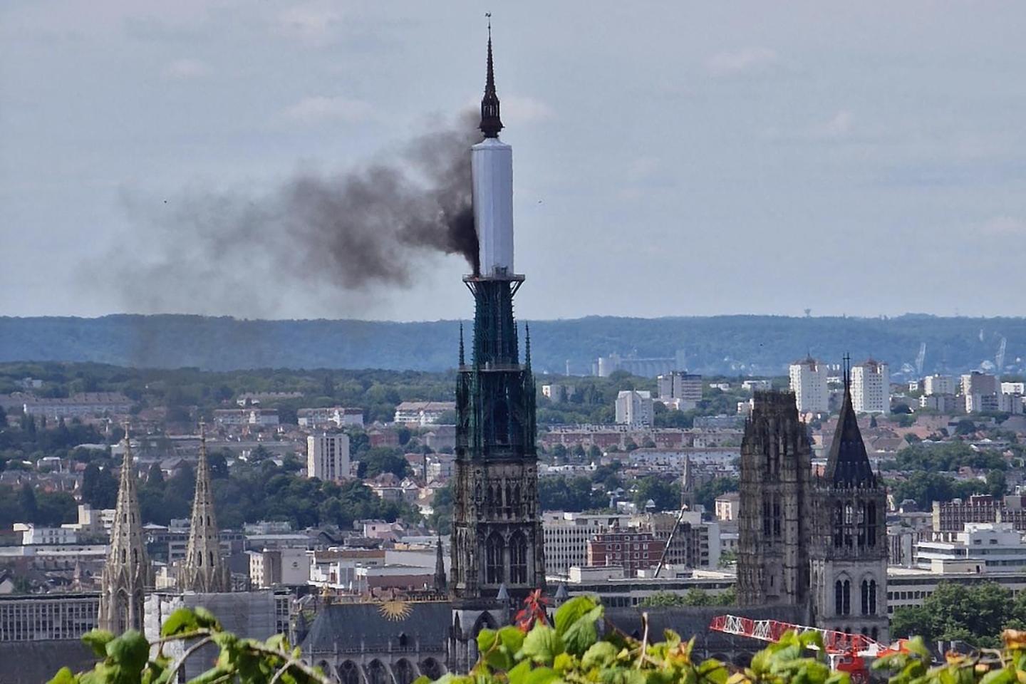 Rouen cathedral spire fire brought under control