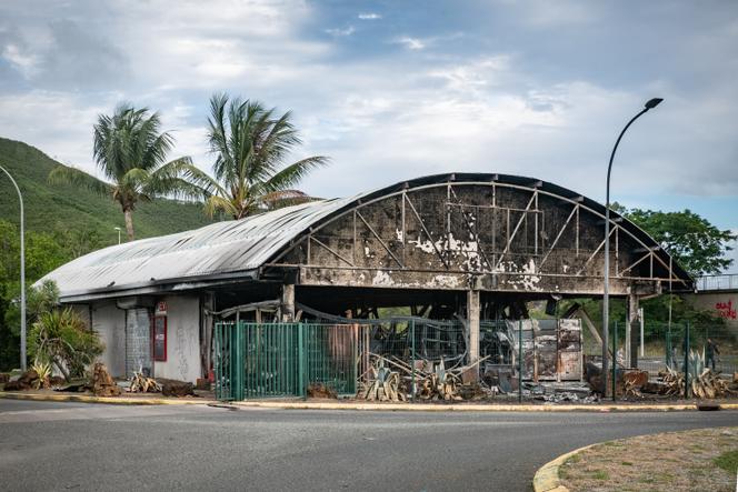 Am 29. Mai 2024 fing ein Baumarkt im Industriegebiet Dukos in Nouméa Feuer.