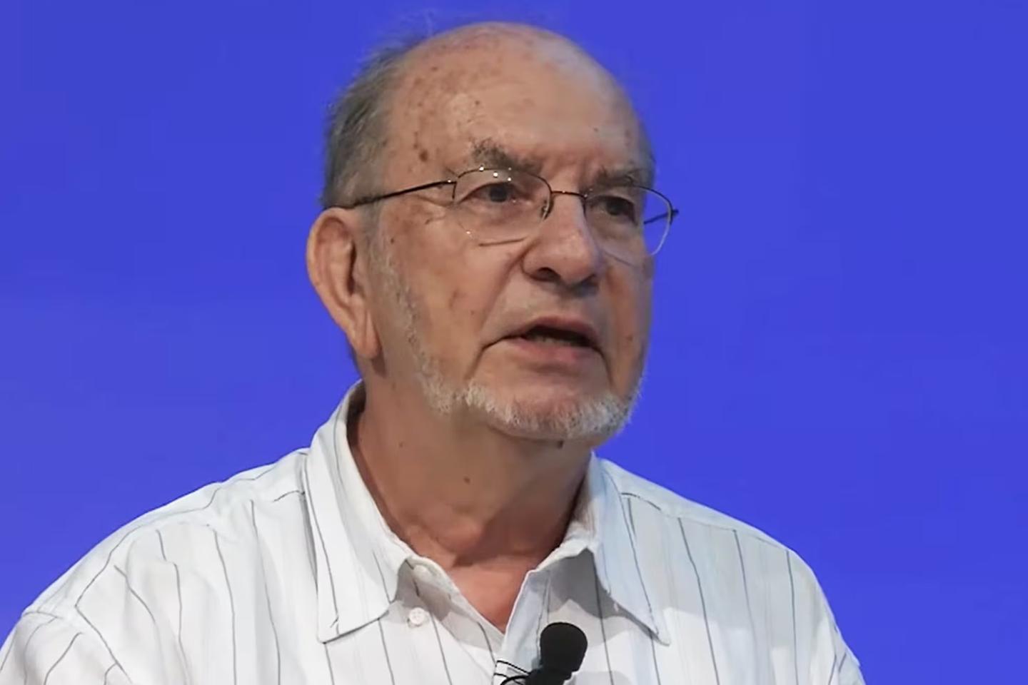 関数解析の専門家、フランスの数学者ハイム・ブレジスの死