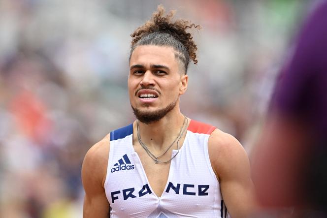 Wilfried Happio, après avoir franchi la ligne d’arrivée dans les séries du 400 m haies masculin, lors des championnats du monde d’athlétisme à Eugene (Etats-Unis), le 16 juillet 2022.