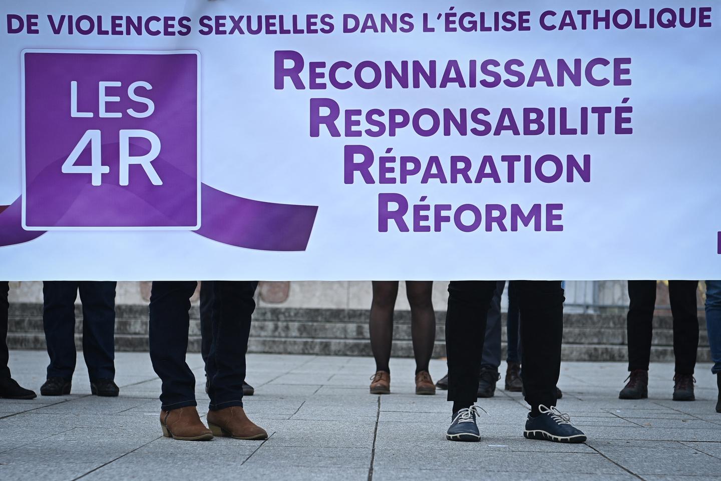 La Communauté de l’Emmanuel a conclu un accord financier avec deux femmes qui accusaient...