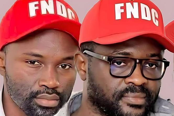 Les membres du FNDC Mamadou Billo Bah (à gauche) et Oumar Sylla alias « Foniké Menguè ».