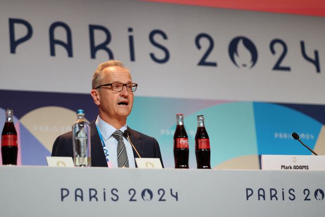 Mark Adams, Direttore dei servizi del portavoce alla conferenza stampa esecutiva del CIO, presso il Centro stampa principale, a Parigi, il 20 luglio 2024.