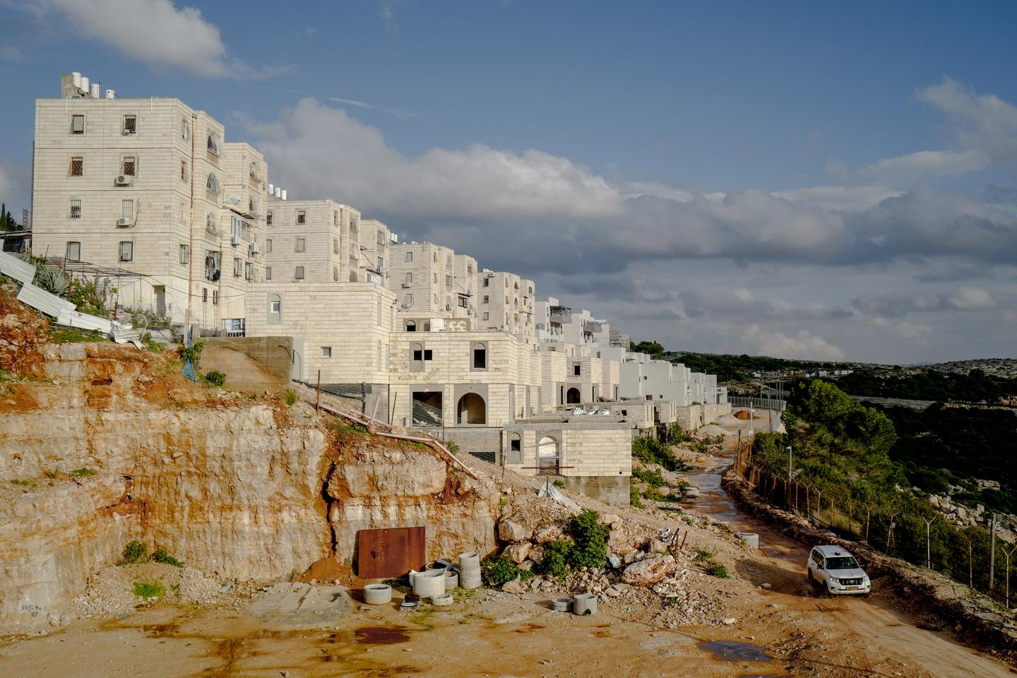 International Court of Justice calls on Israel to end occupation of Palestinian territories 'as rapidly as possible'