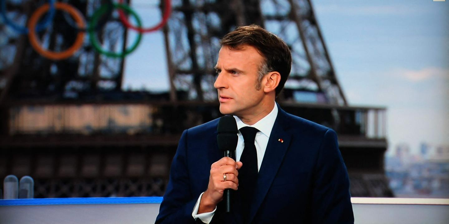 Emmanuel Macron ne nommera pas de premier ministre avant la « miaoût » et la fin des Jeux