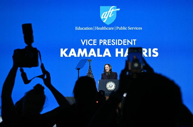 La vice-présidente américaine Kamala Harris prononce le discours principal lors de la 88e convention nationale de l’American « Federation of Teachers » à Houston, Texas, le 25 juillet 2024.