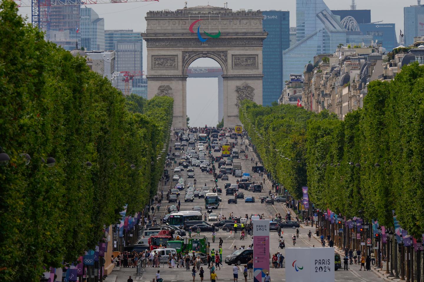 New balance paris champs elysee clearance