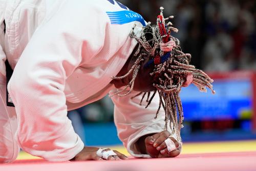 Confronting failure is an 'essential objective' for top athletes, sports psychologist says