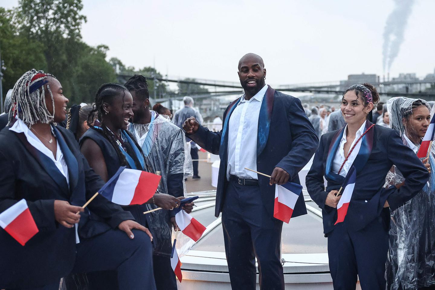 Judo aux JO 2024 : l&rsquo;&eacute;quipe de France vise un podium par &eacute;quipes mixtes pour parachever des Jeux d&eacute;j&agrave; r&eacute;ussis