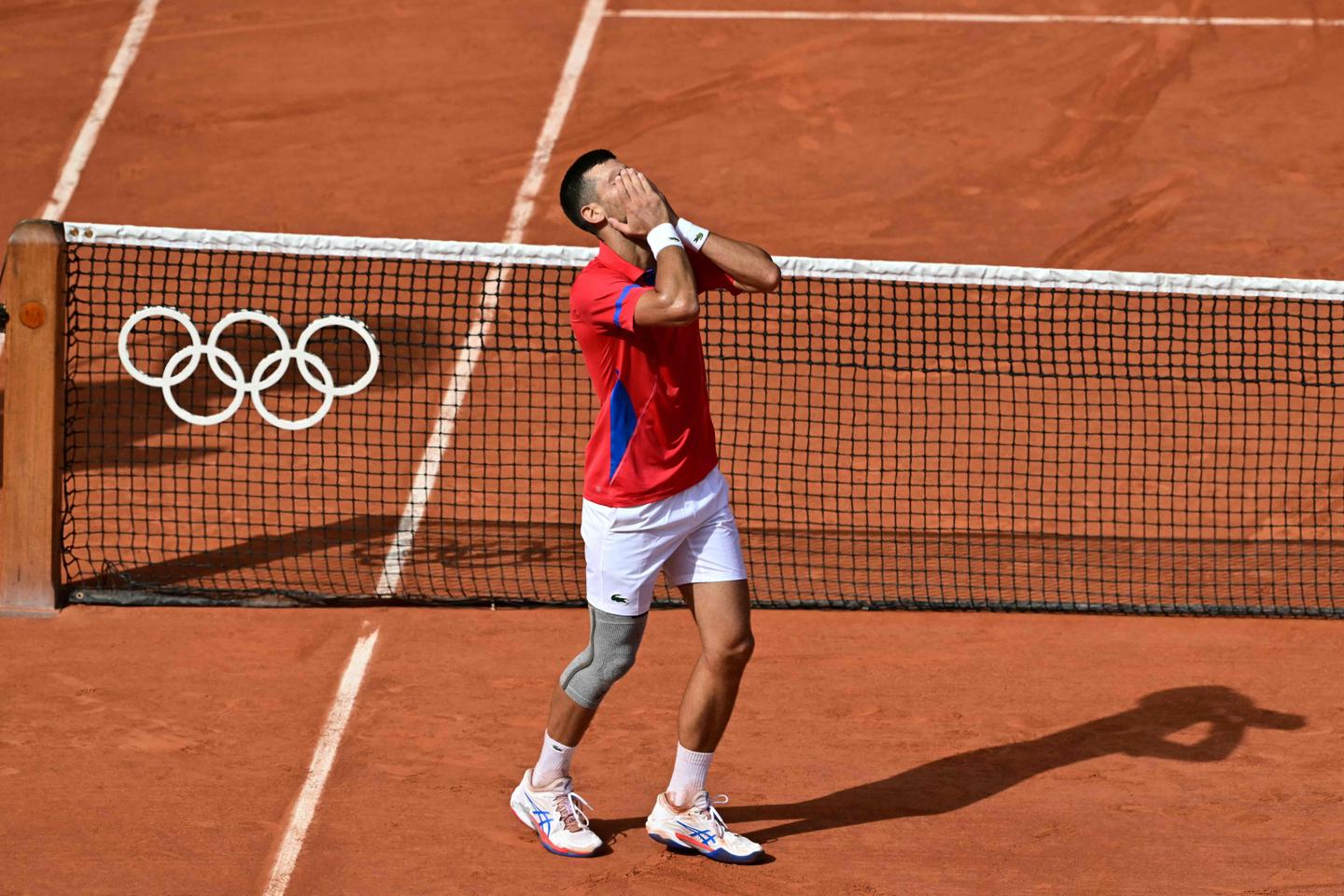 Djokovic beats Alcaraz to win Olympic tennis gold