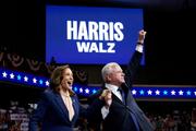 Kamala Harris et Tim Walz, lors un rassemblement de campagne à Philadelphie (Pennsylvanie), le 6 août 2024.